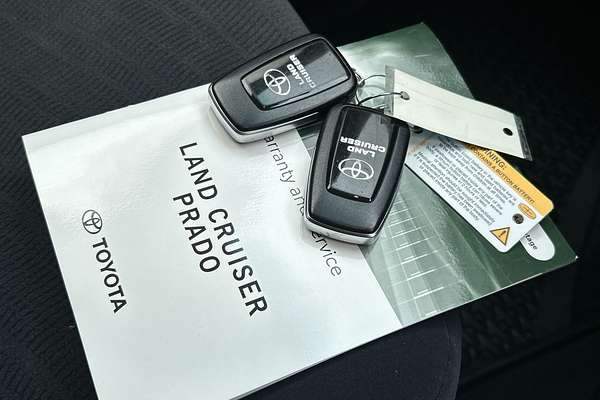 2022 Toyota Landcruiser Prado GXL GDJ150R thumb-22