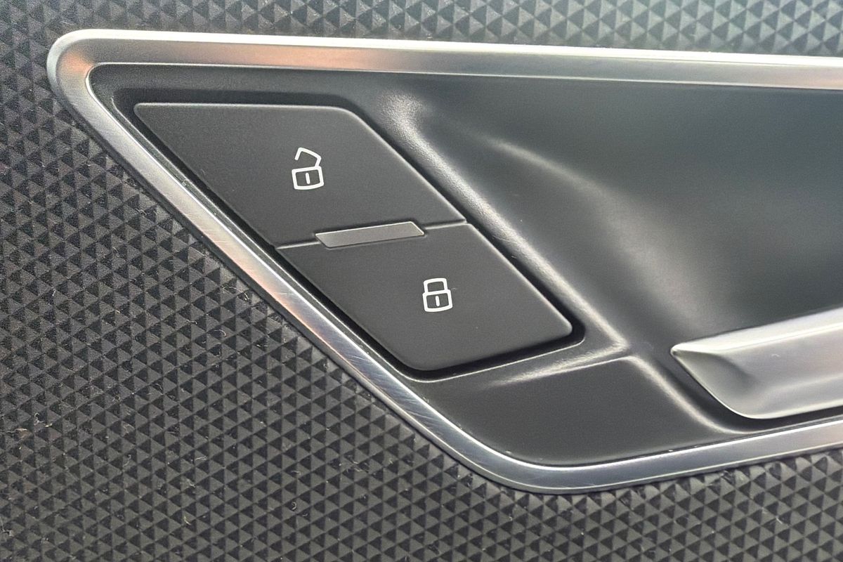 2021 Audi Q2 40 TFSI S line GA