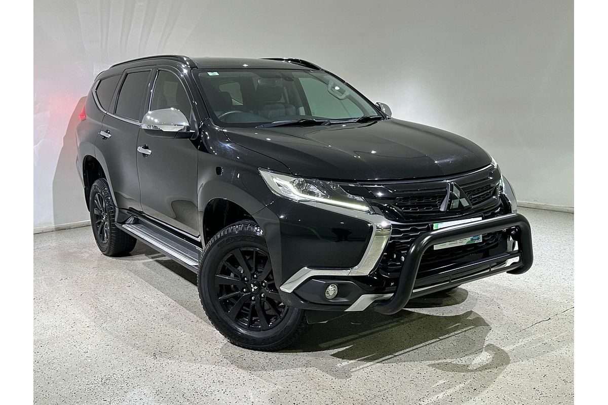 2019 Mitsubishi Pajero Sport Black Edition QE