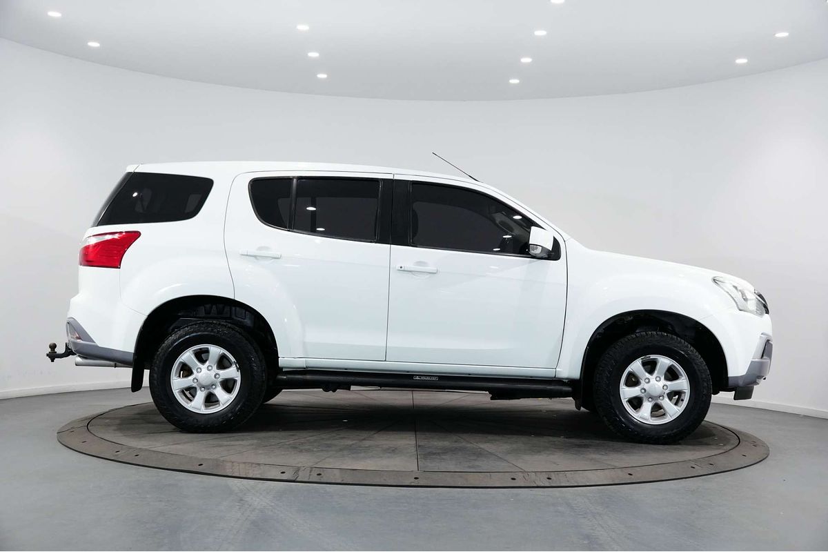 2017 Isuzu MU-X LS-M