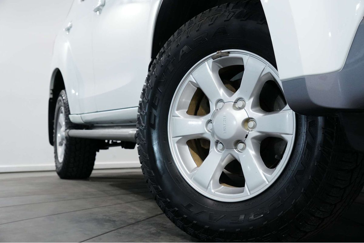 2017 Isuzu MU-X LS-M