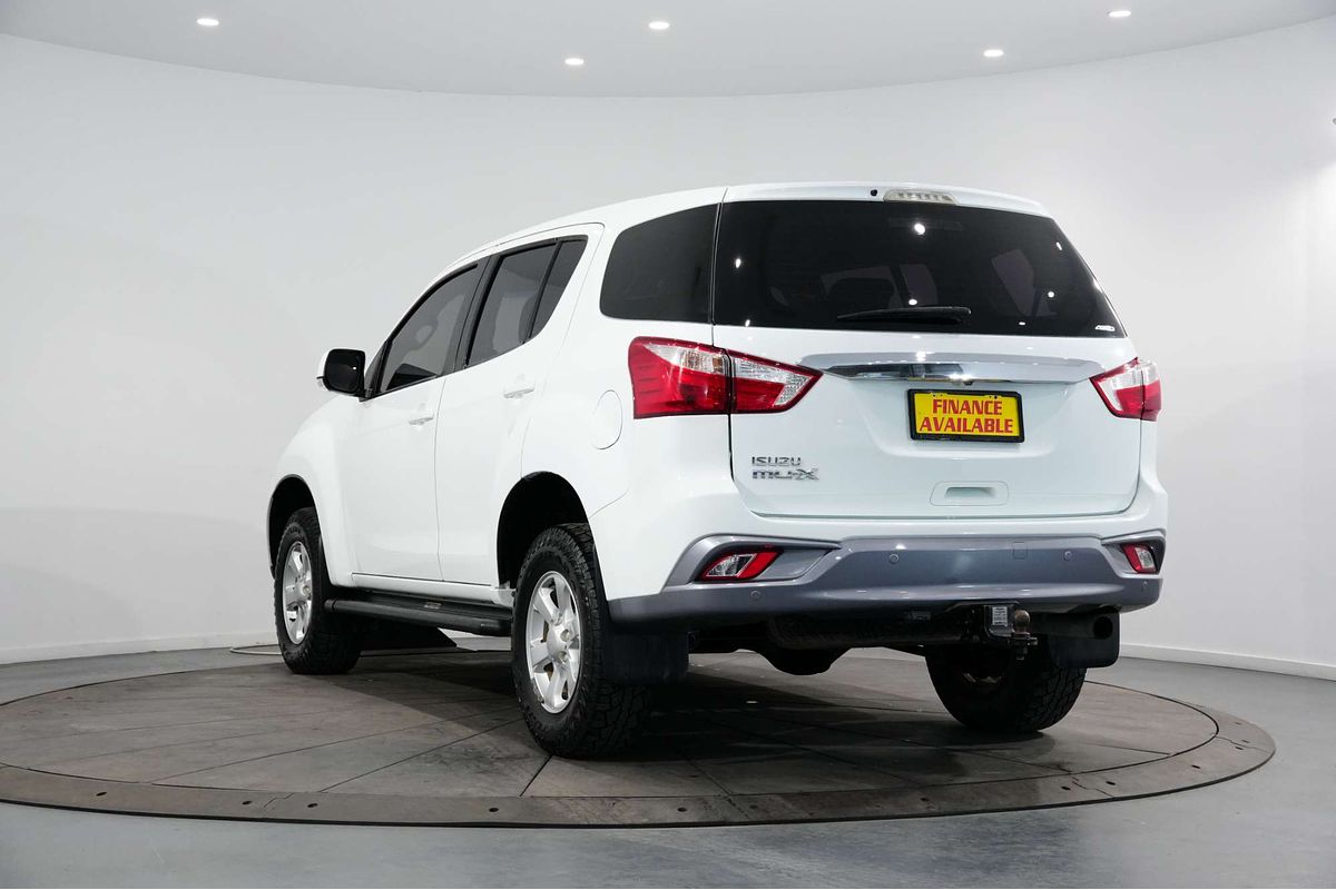 2017 Isuzu MU-X LS-M