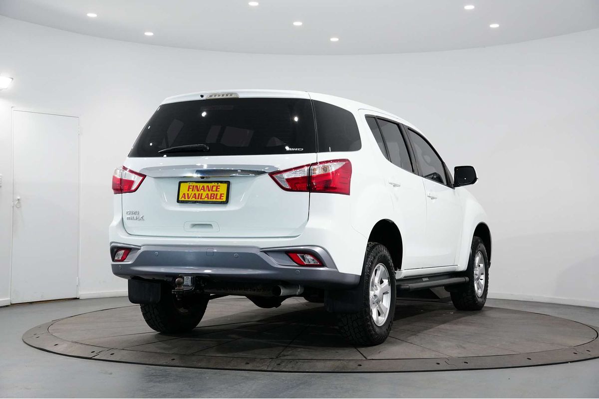 2017 Isuzu MU-X LS-M