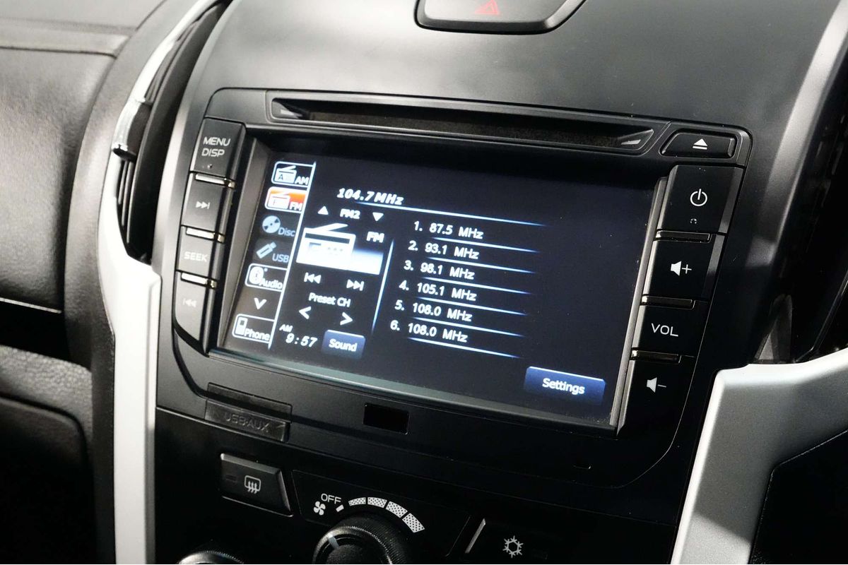 2017 Isuzu MU-X LS-M