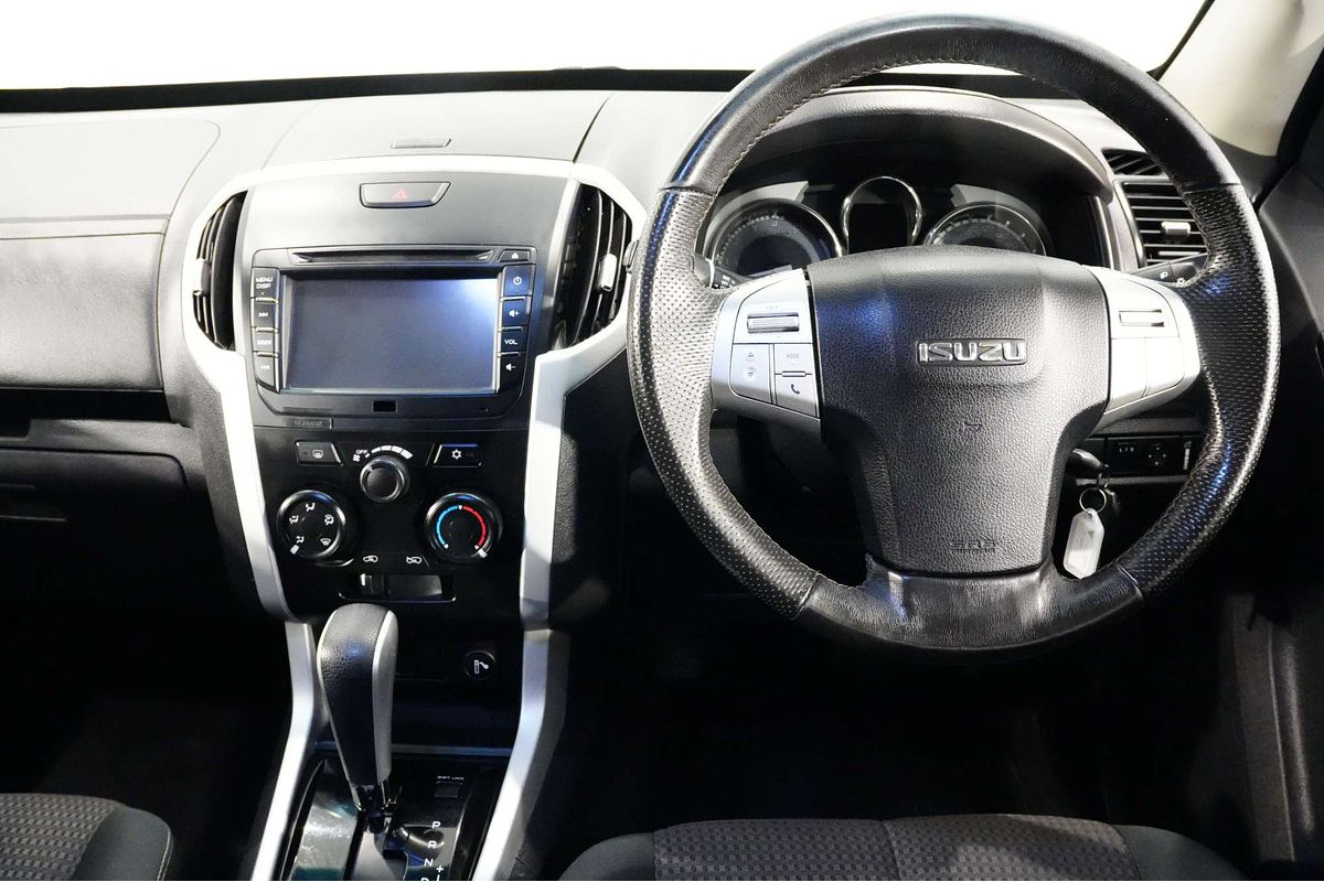 2017 Isuzu MU-X LS-M