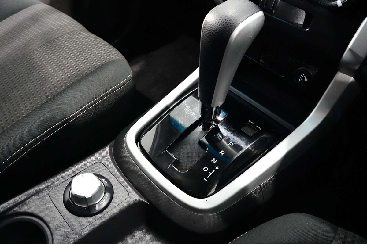 2017 Isuzu MU-X LS-M