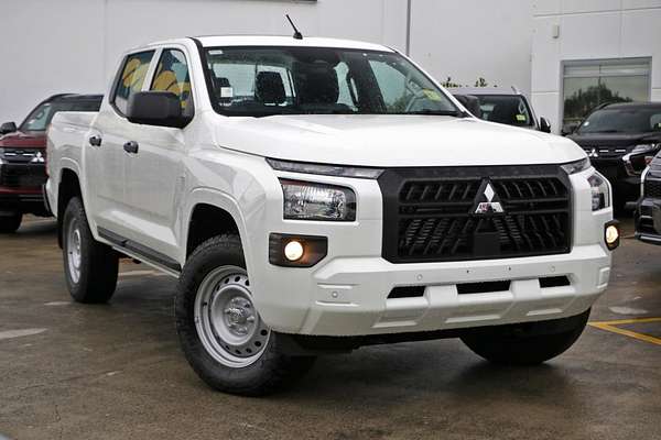 2025 Mitsubishi Triton GLX MV 4X4
