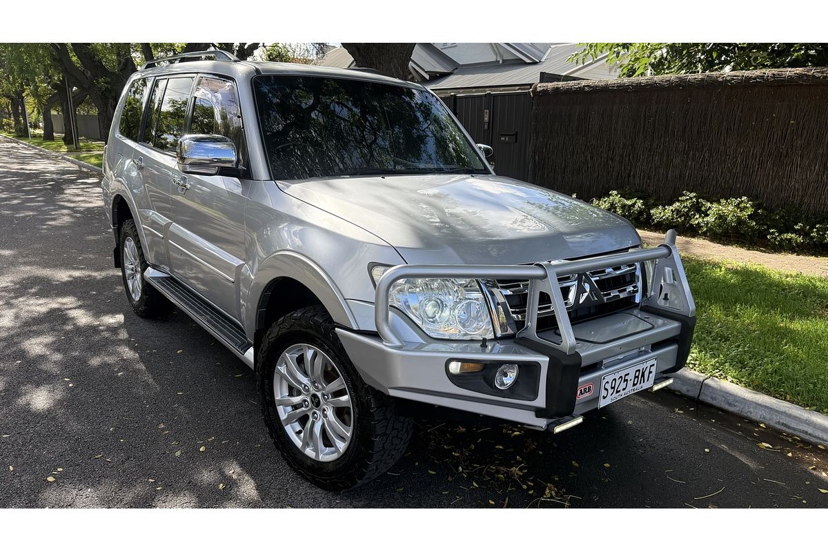 2012 Mitsubishi Pajero Exceed NW