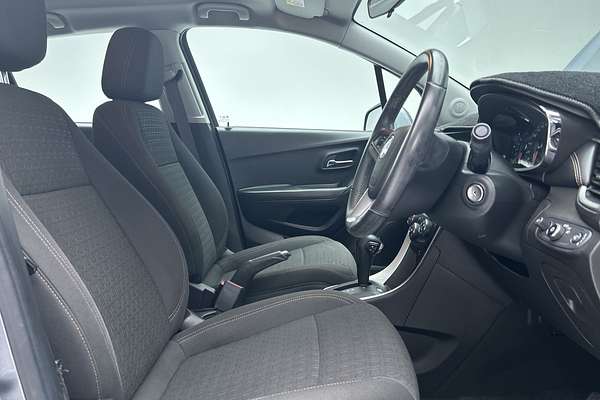 2019 Holden Trax LS TJ thumb-12