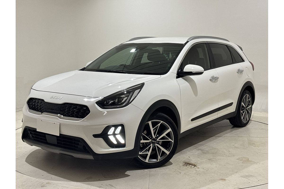 2022 Kia Niro Hybrid Sport DE