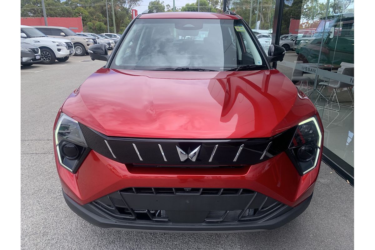 2025 Mahindra XUV3XO AX5L