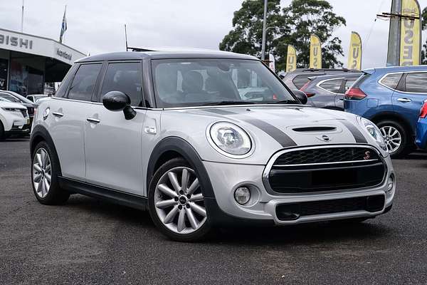 2016 MINI Hatch Cooper S F55