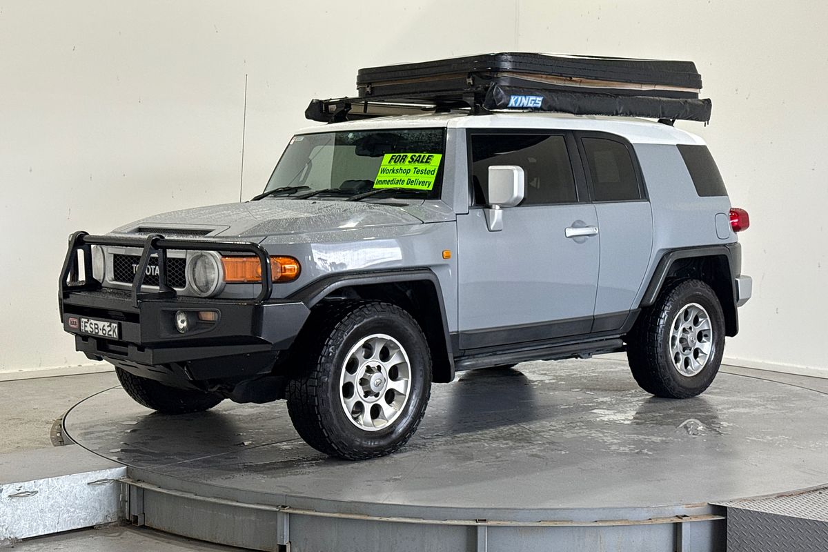 2012 Toyota FJ Cruiser GSJ15R