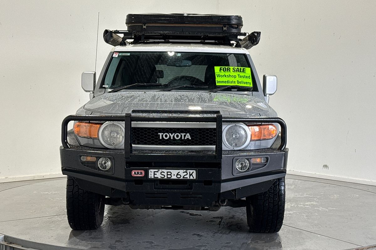 2012 Toyota FJ Cruiser GSJ15R