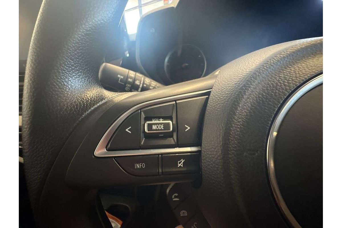 2025 Suzuki Swift Hybrid UZ