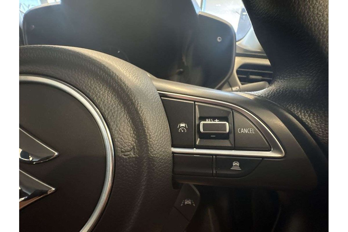 2025 Suzuki Swift Hybrid UZ