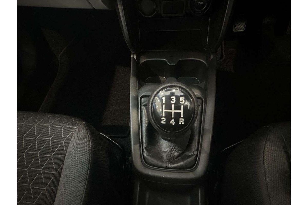 2025 Suzuki Swift Hybrid UZ