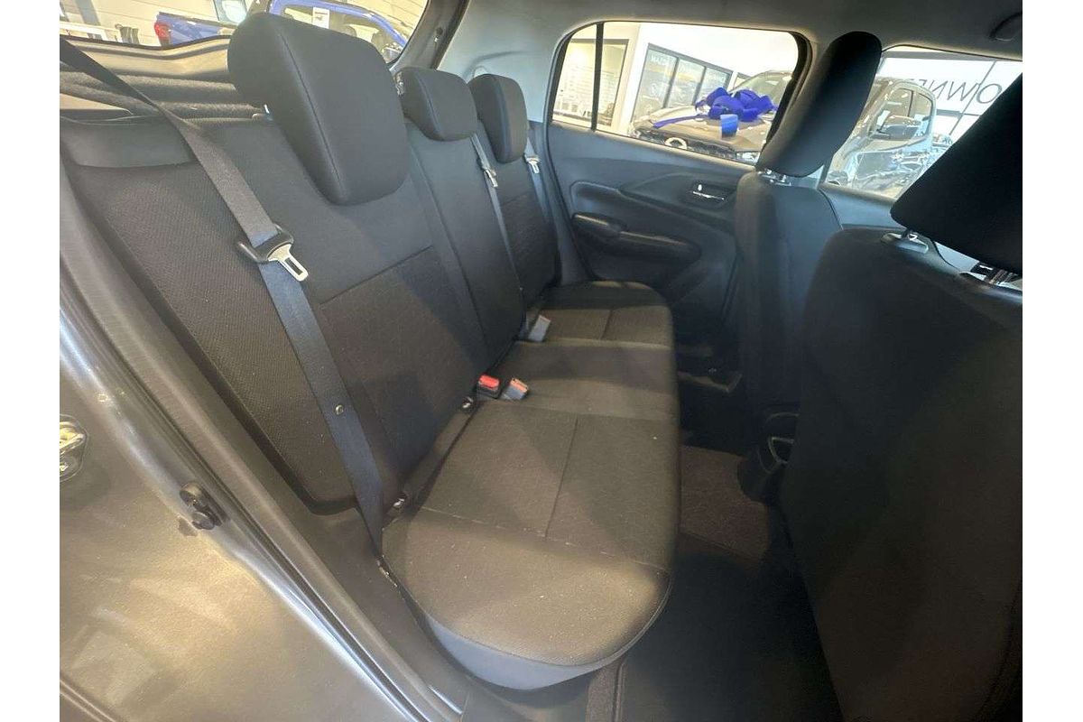 2025 Suzuki Swift Hybrid UZ