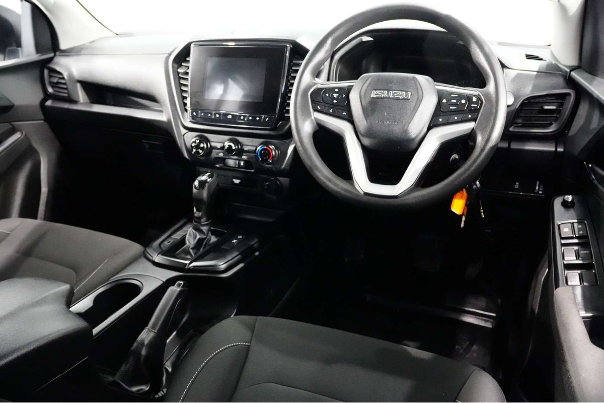 2023 Isuzu D-MAX SX 4X4