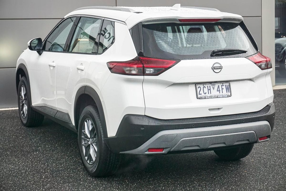 2025 Nissan X-TRAIL ST T33
