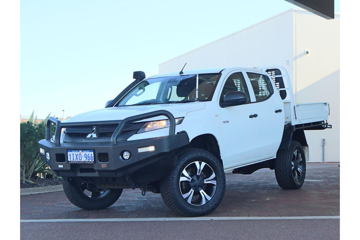 2022 Mitsubishi Triton GLX MR 4X4