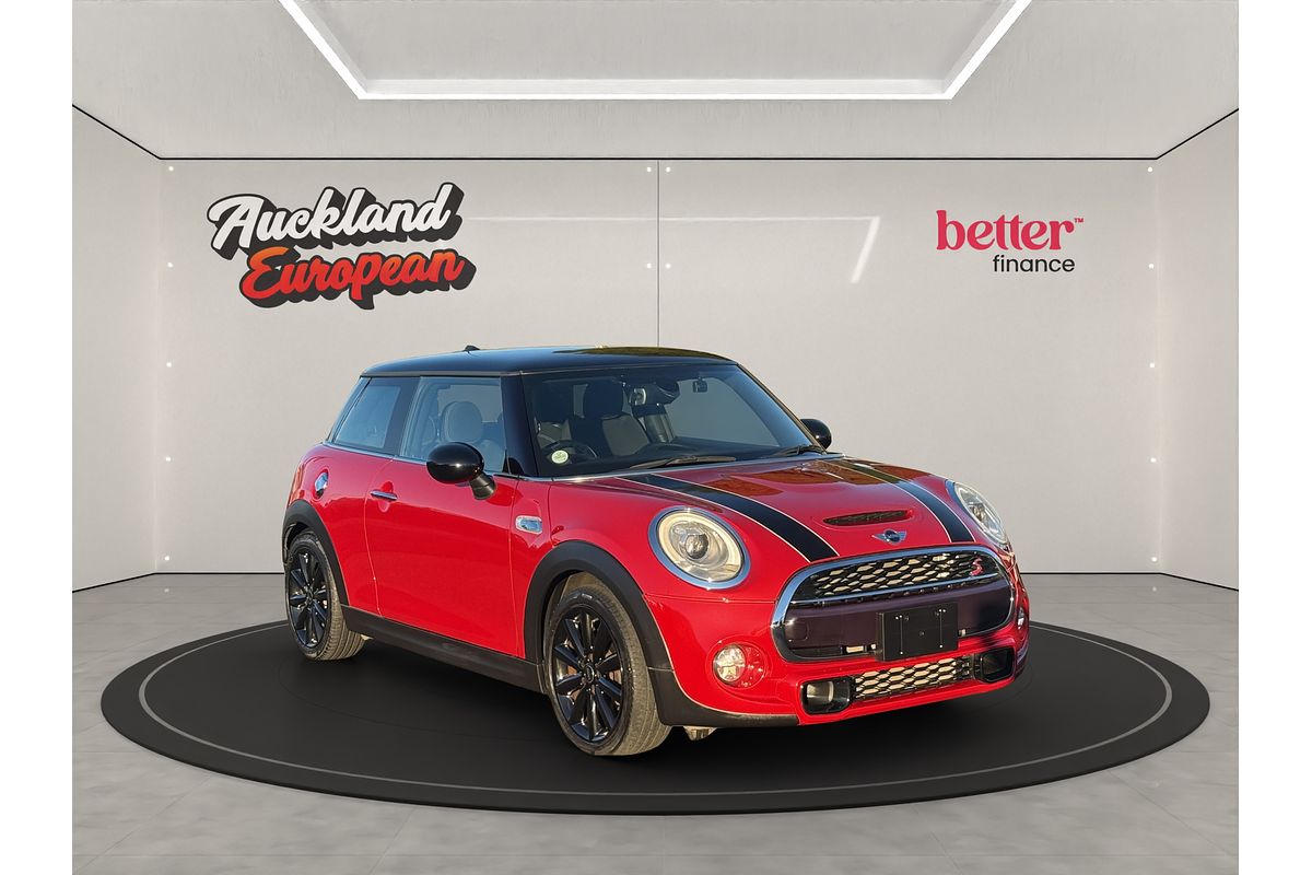 2018 MINI COOPER S