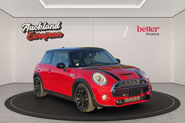 2018 MINI COOPER S