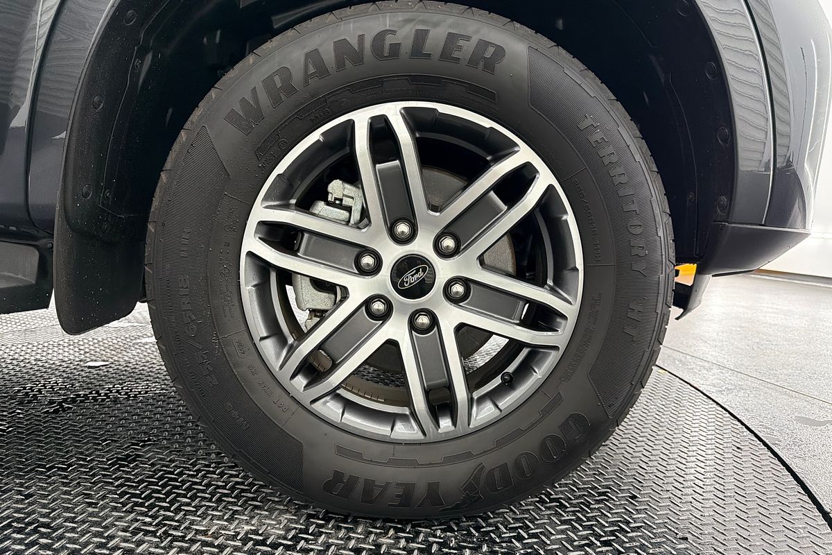 2022 Ford Everest Ambiente 2.0L
