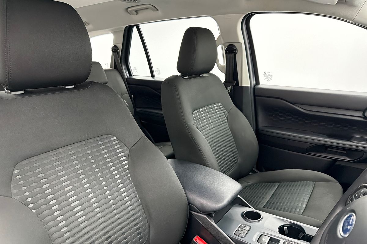 2022 Ford Everest Ambiente 2.0L