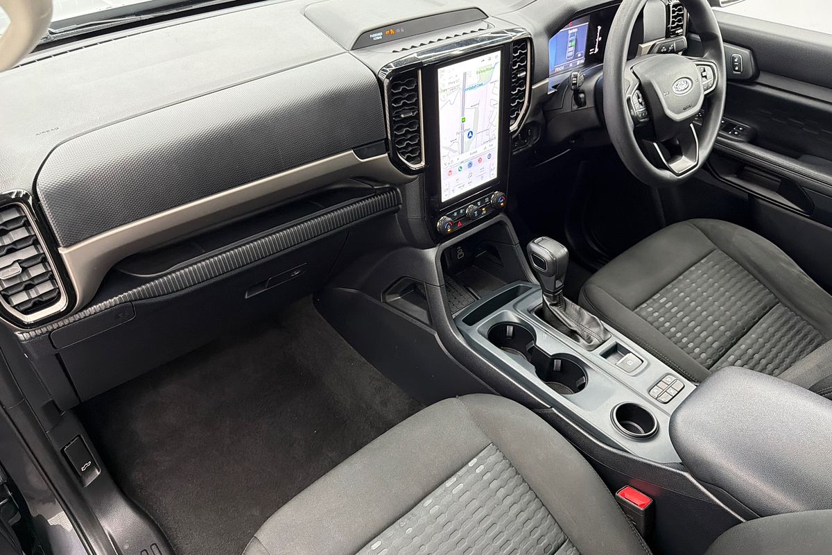 2022 Ford Everest Ambiente 2.0L