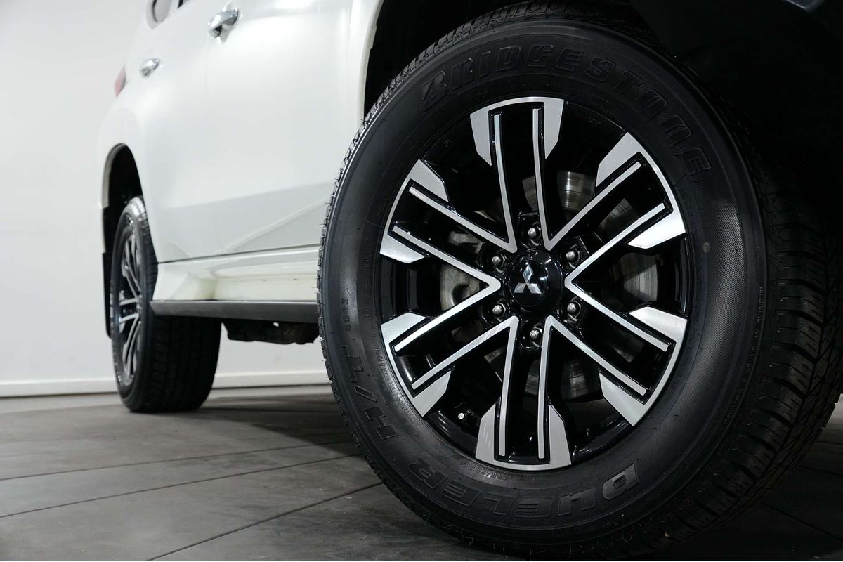 2021 Mitsubishi Pajero Sport GLS QF