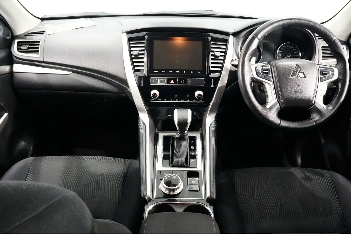 2021 Mitsubishi Pajero Sport GLS QF