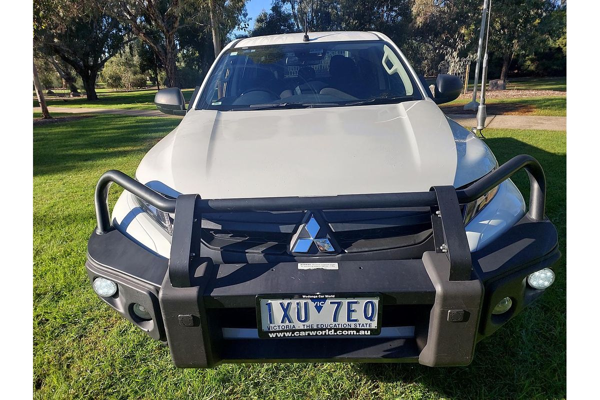 2023 Mitsubishi Triton GLX MR 4X4