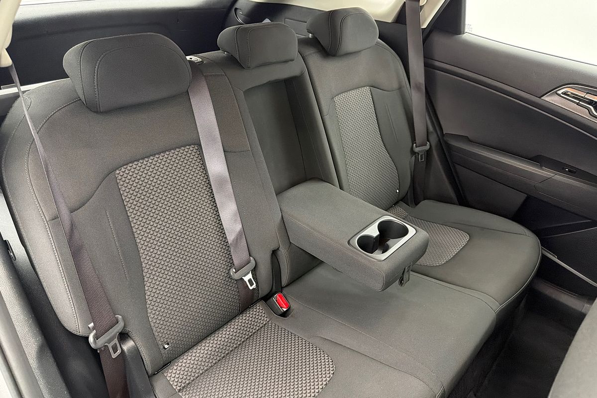 2024 Kia Sportage S NQ5