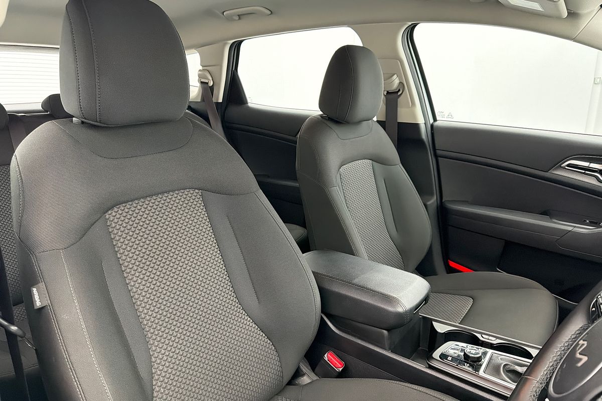 2024 Kia Sportage S NQ5