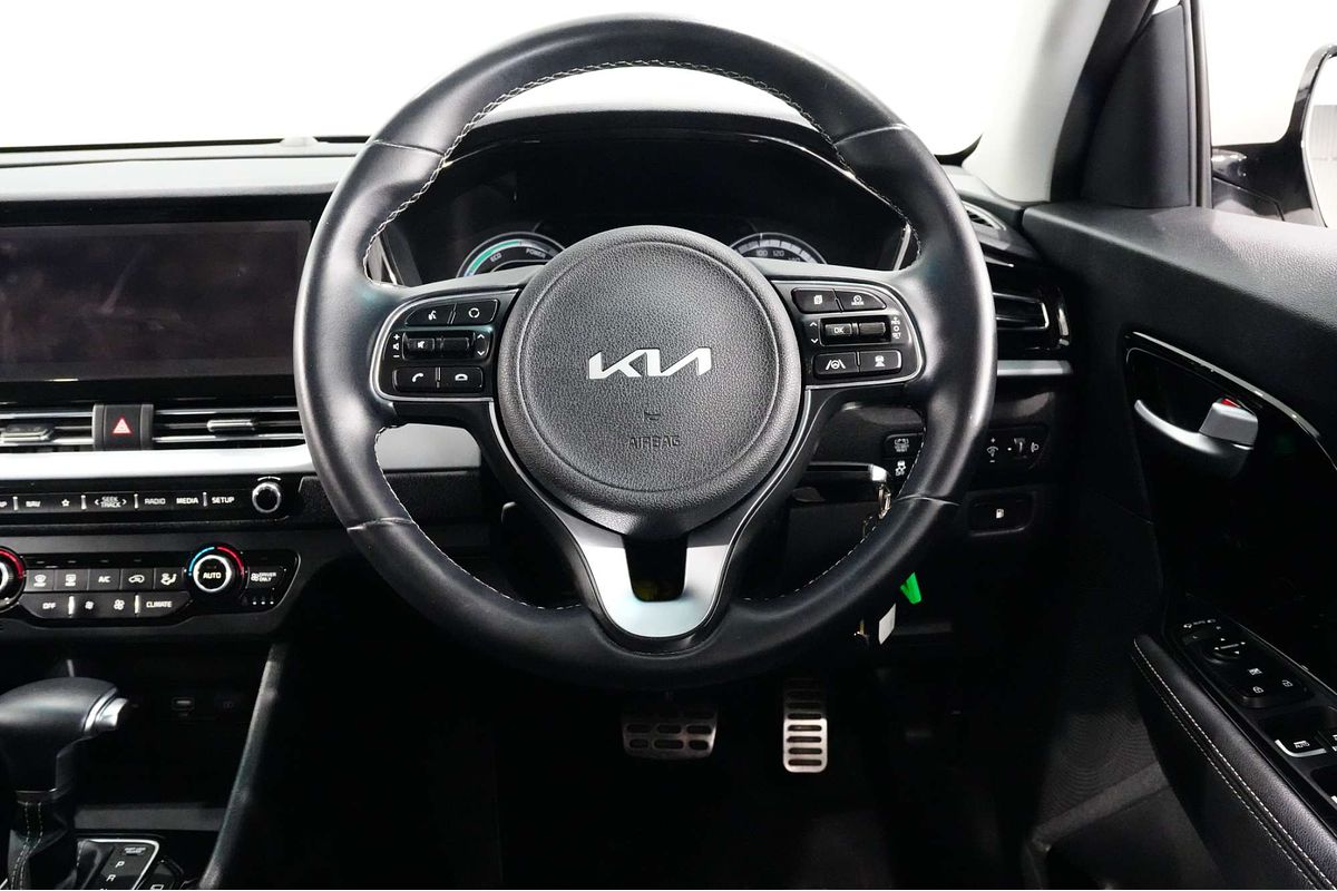 2021 Kia Niro Hybrid Sport DE
