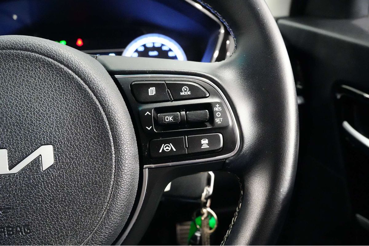 2021 Kia Niro Hybrid Sport DE