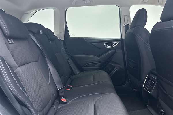 2024 Subaru Forester 2.5i S5 thumb-11