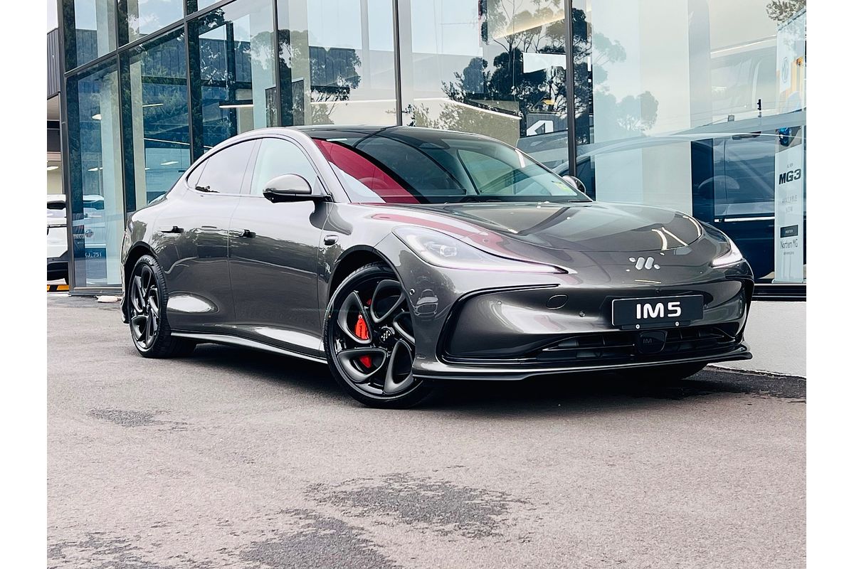 2026 MG IM5 Platinum P12L