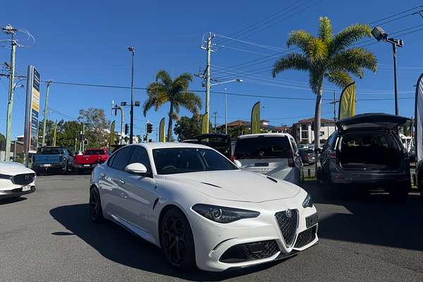 2016 Alfa Romeo Giulia Quadrifoglio