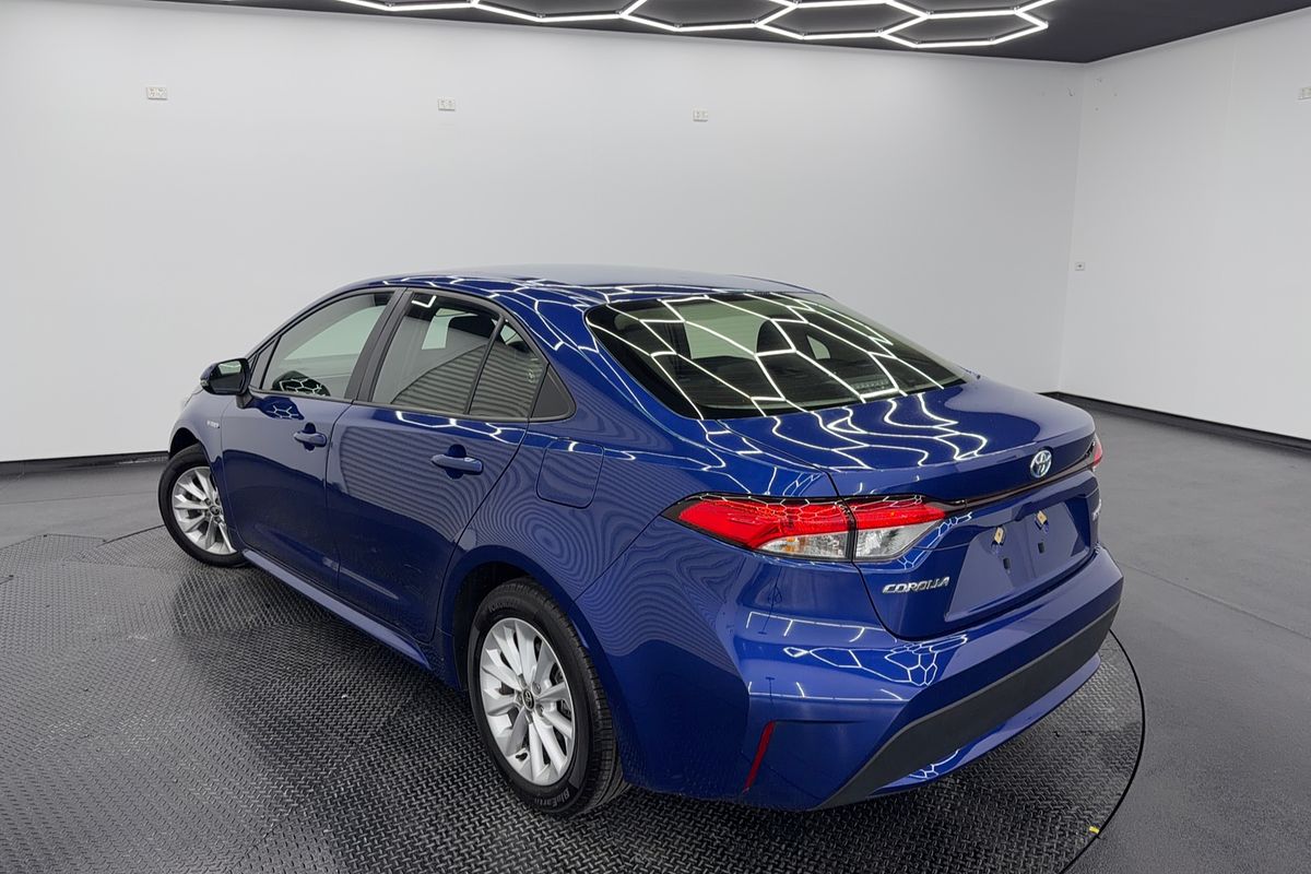 2022 Toyota Corolla Ascent Sport Hybrid ZWE211R