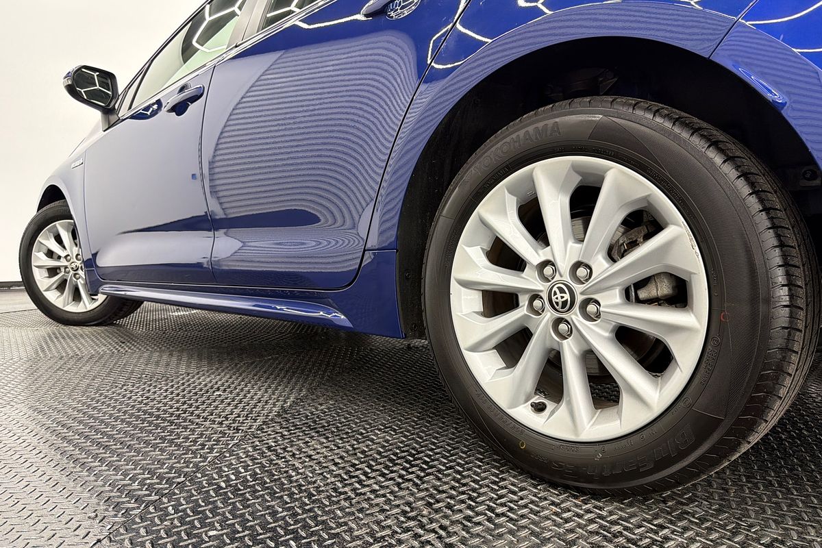 2022 Toyota Corolla Ascent Sport Hybrid ZWE211R