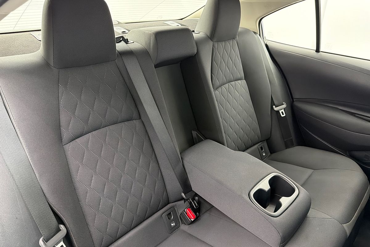 2022 Toyota Corolla Ascent Sport Hybrid ZWE211R