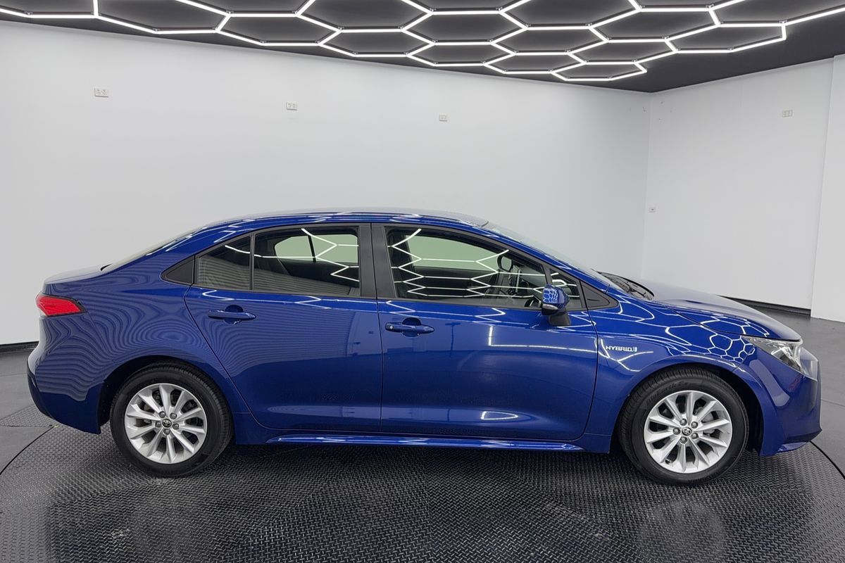 2022 Toyota Corolla Ascent Sport Hybrid ZWE211R