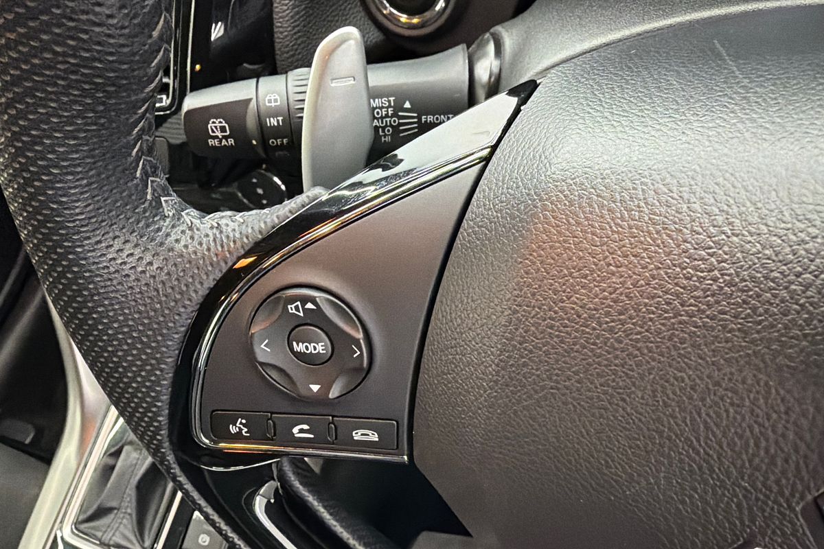 2023 Mitsubishi Eclipse Cross LS Black Edition YB