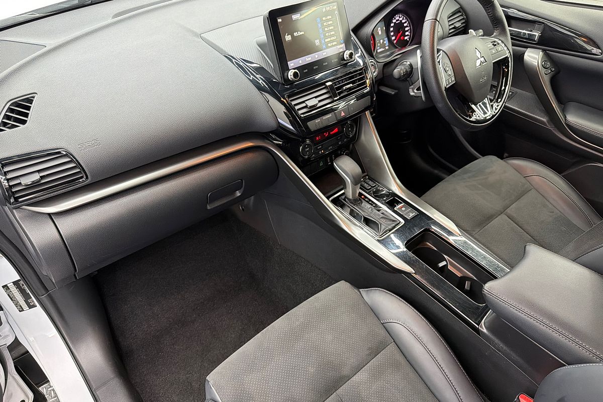 2023 Mitsubishi Eclipse Cross LS Black Edition YB