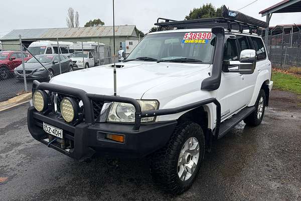 2005 Nissan Patrol ST GU IV