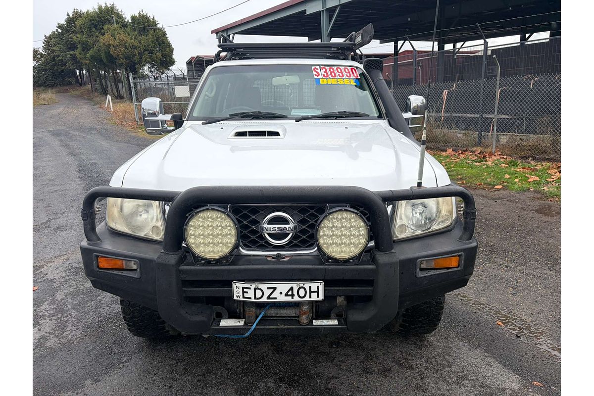 2005 Nissan Patrol ST GU IV