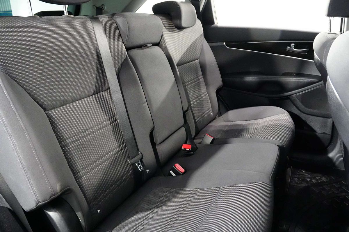 2019 Kia Sorento Si UM