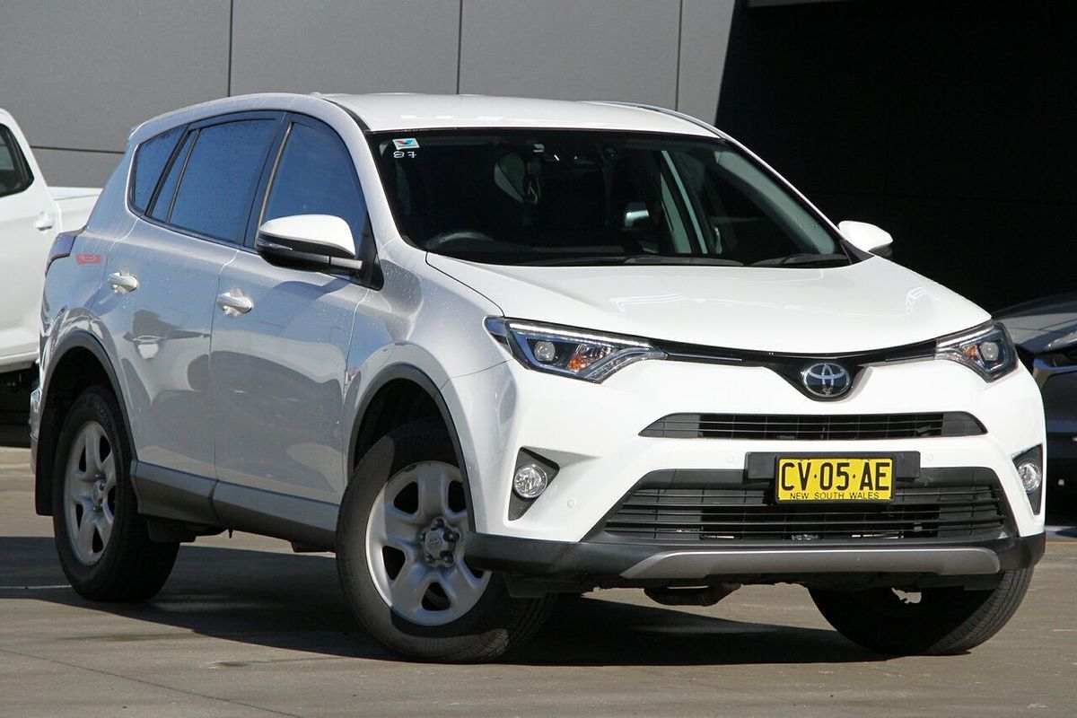 2017 Toyota RAV4 GX ASA44R
